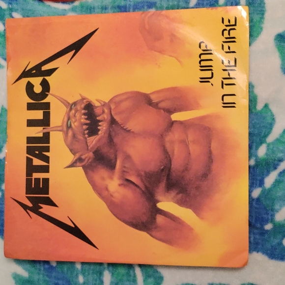 🧿🧿🧿 SOLD 🧿🧿🧿🎶RARE,RED🎸HEADBANGERS BALL METALLICA☠️JUMP IN THE FIRE🔥RED💿ALBUM - Picture 4 of 6